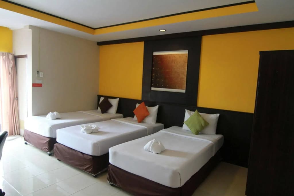 Grand Pinnacle Hotel - photo 6