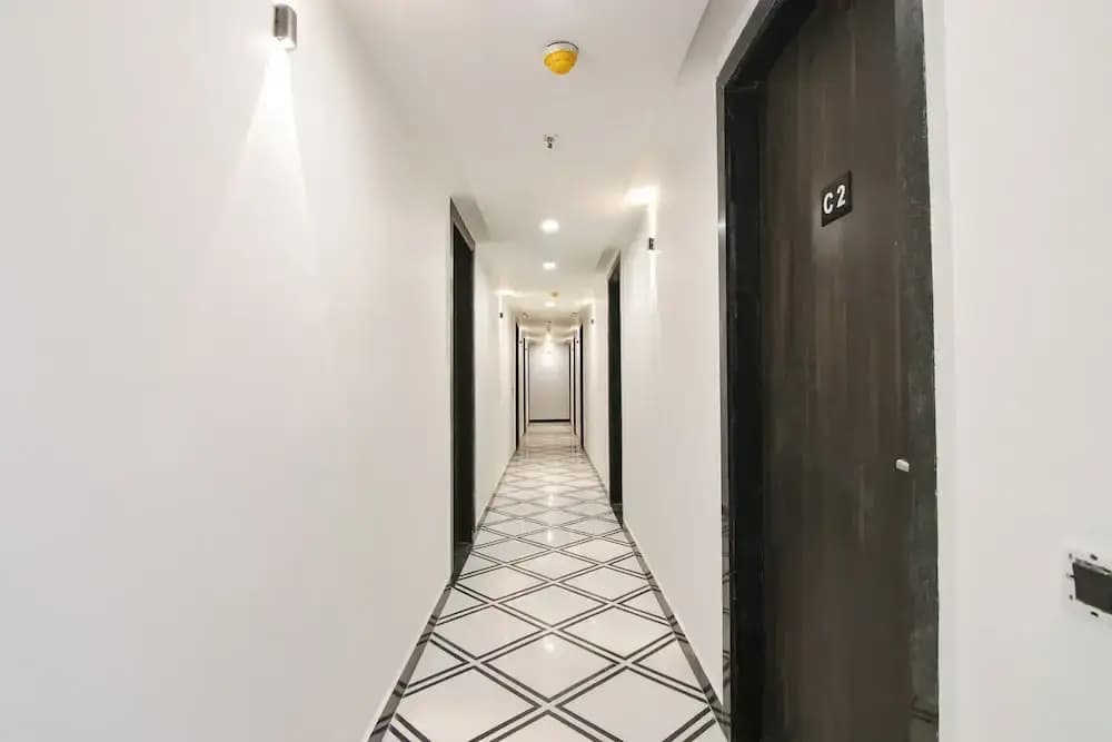 FabHotel Sky Suites Karkardooma - photo 11