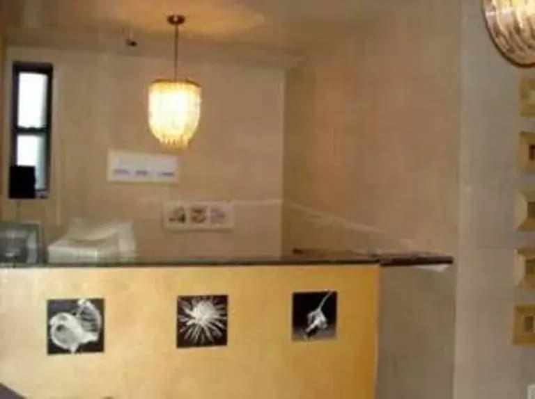 Apollo Inn - photo 2