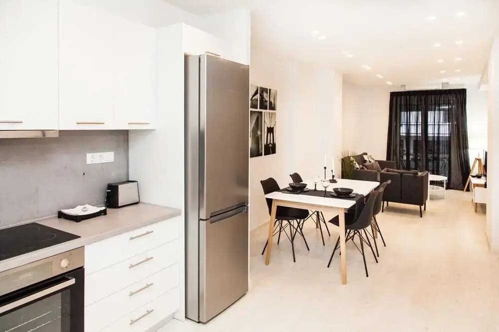 Modern, Glamorous Apt in Athens DT (2beds/2baths) - photo 2