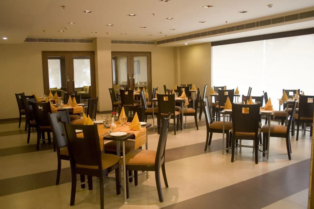 Shervani Hotel Nehru Place - photo 16
