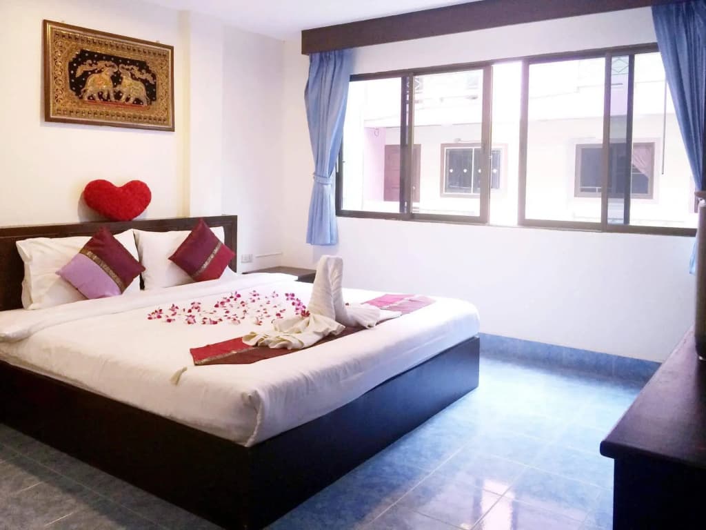 Patong Ours Guesthouse - photo 11