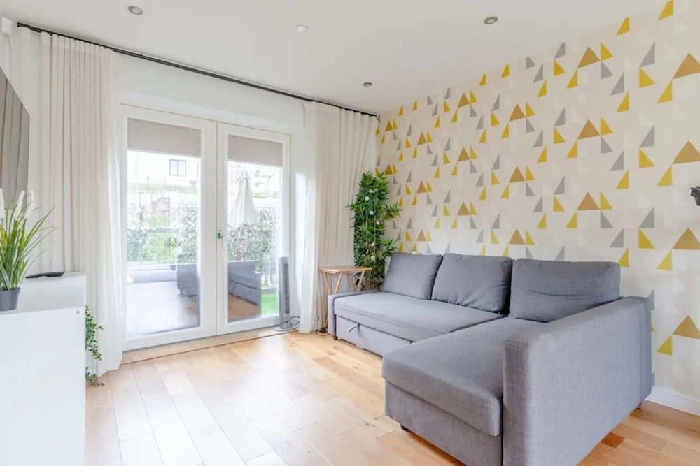 Spacious & Family Friendly 3BD House - Stratford - photo 6