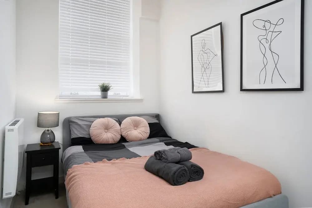 2bed-2bath Flat City Centre - photo 3