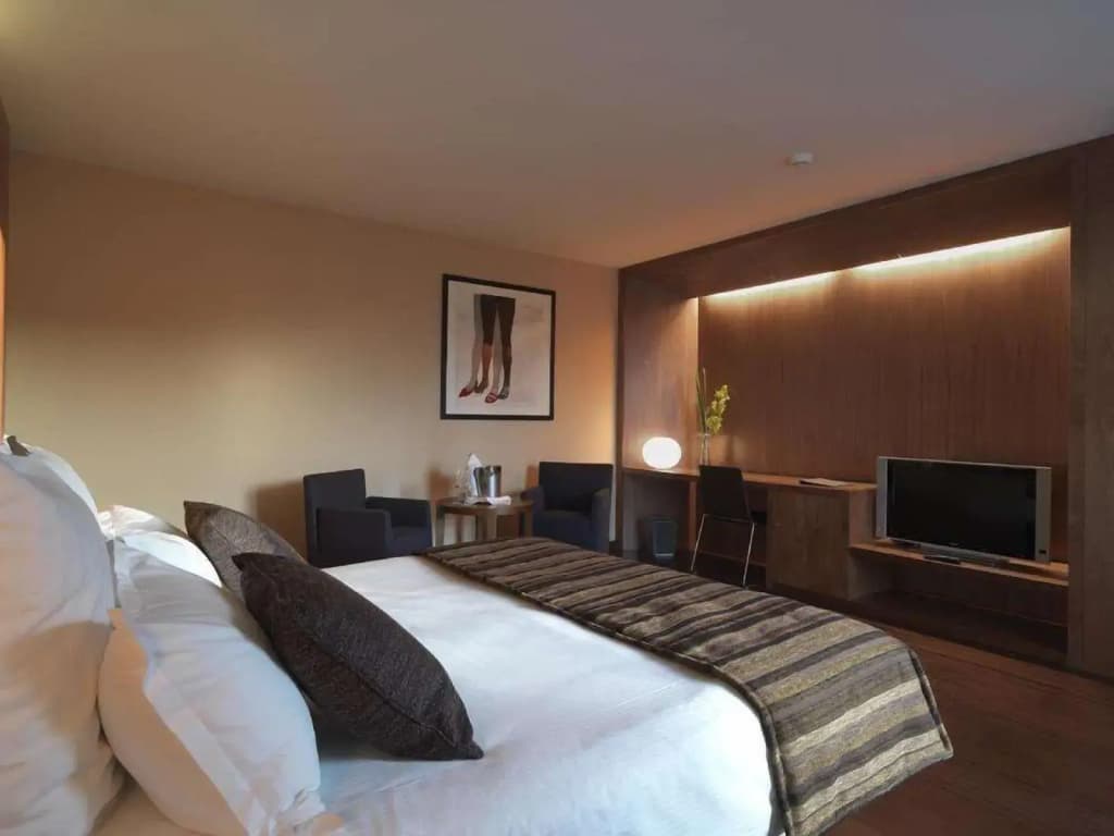 Hotel Condes de Barcelona - photo 36