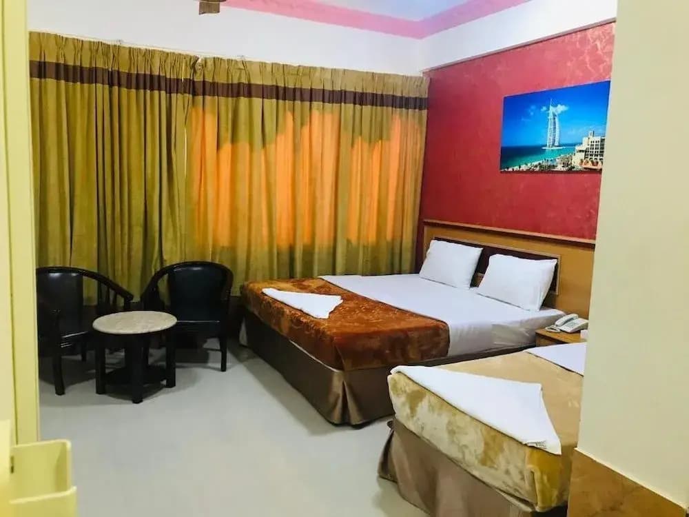 Golden Touch Hotel - photo 2