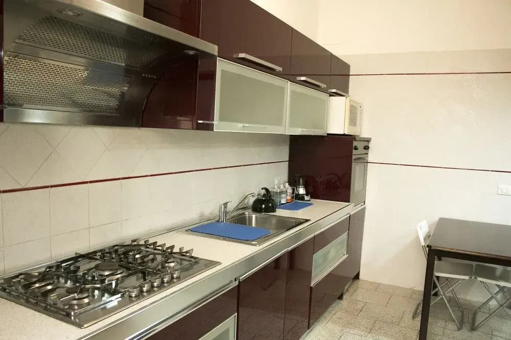 Leone Guesthouse - photo 16