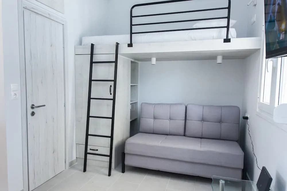 Modern Equipped Studio w View in Kipseli - photo 5