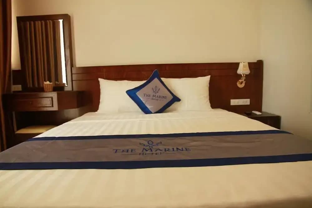 The Marine Hotel - photo 8