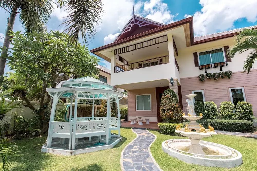 The Farah House - photo 4