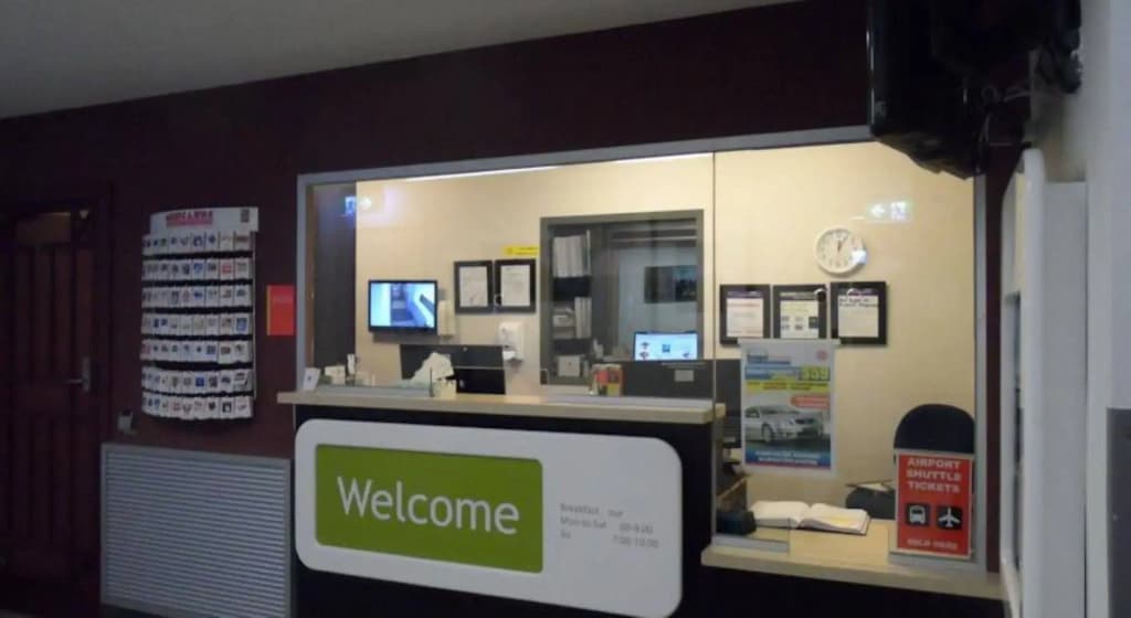 ibis budget Melbourne CBD - photo 20