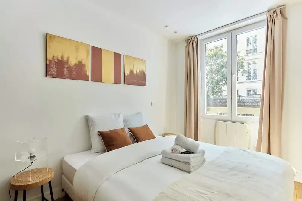 Charming Flat in the Heart of Paris - photo 3