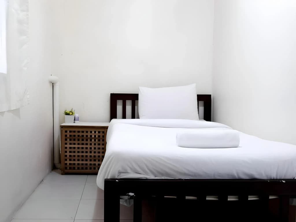Asoke Montri Hostel - photo 3