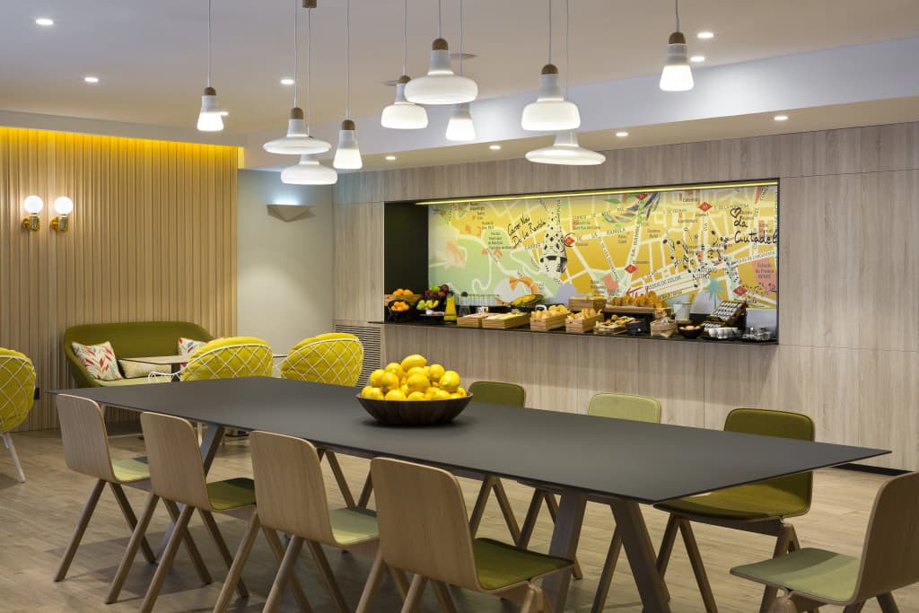 Citadines Ramblas Barcelona - photo 12