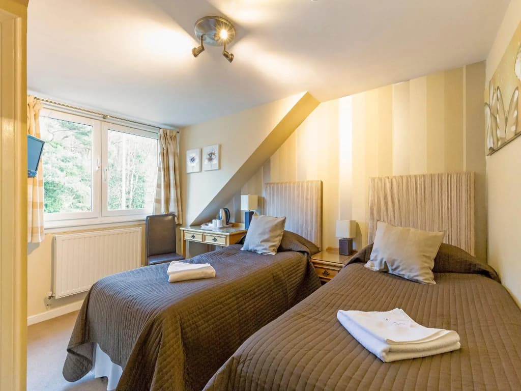 Arden Guest House, Craigmillar Castle Edinburgh - photo 3
