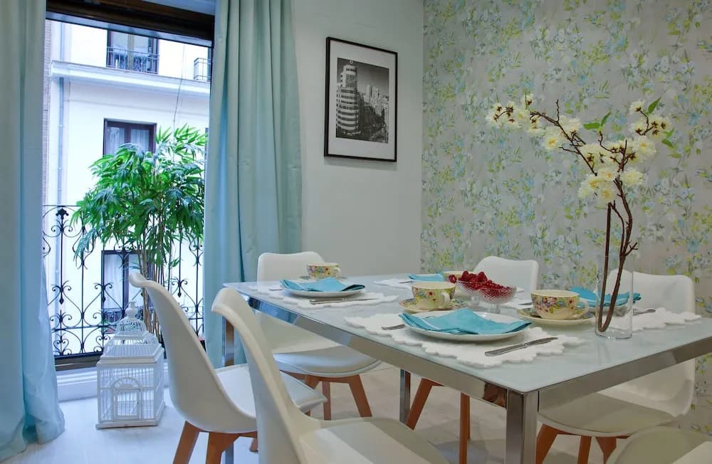 Feelathome Madrid Suites Apartments - photo 18