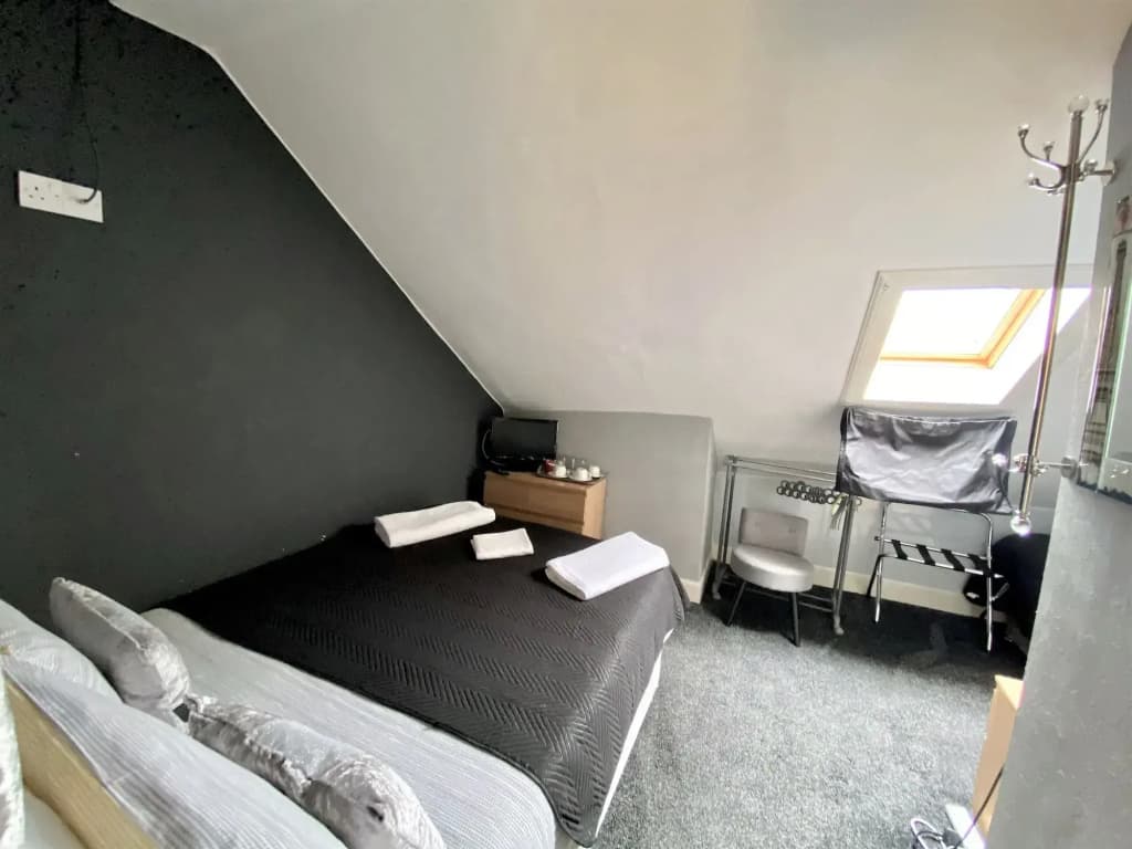 16 Pilrig Guest House - photo 4