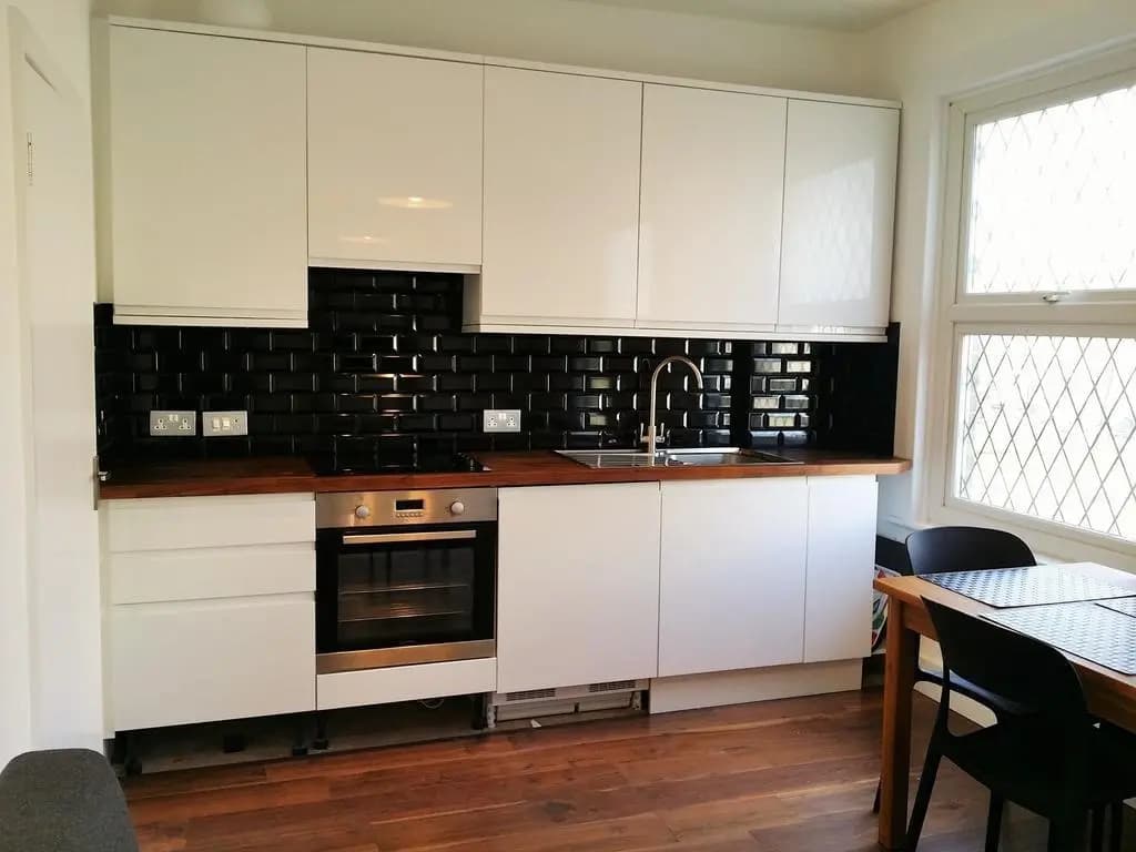 Victorian Terraced Apartments - photo 14