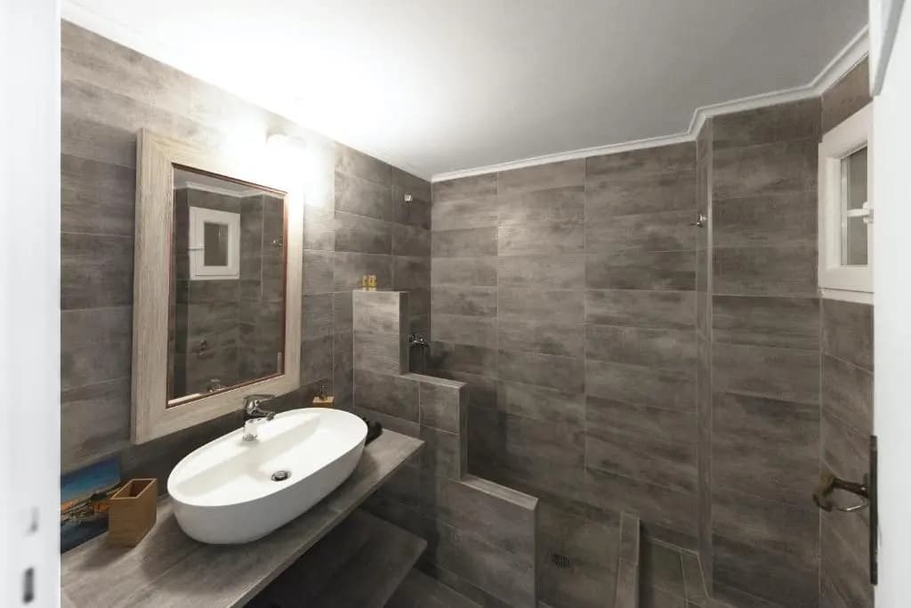 Spacious 3 Bedroom apt near Acropolis museum - photo 8