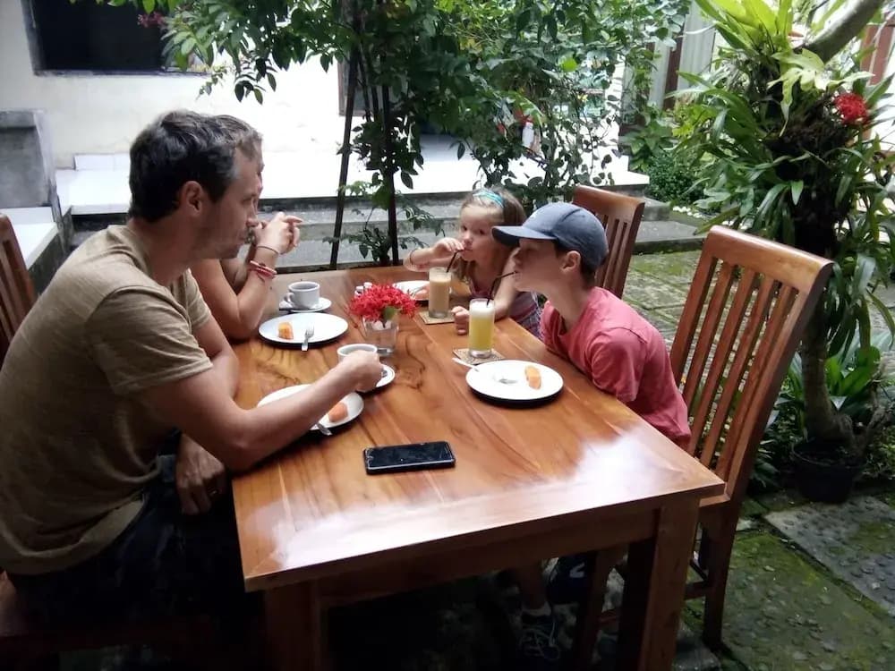 Manada Guesthouse - photo 13