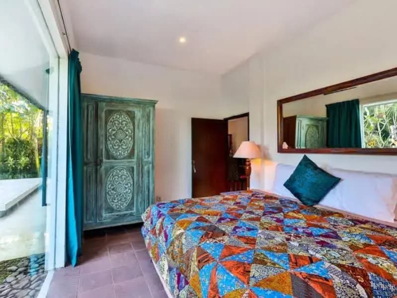 Eshina Villa - photo 3