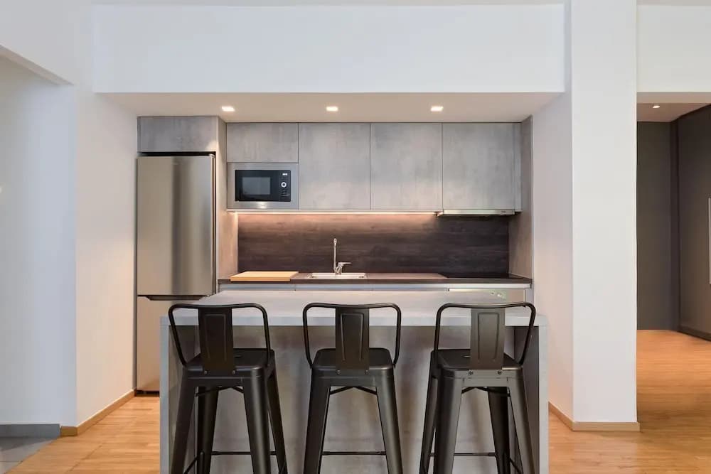 Athenian Stylish Living - photo 12