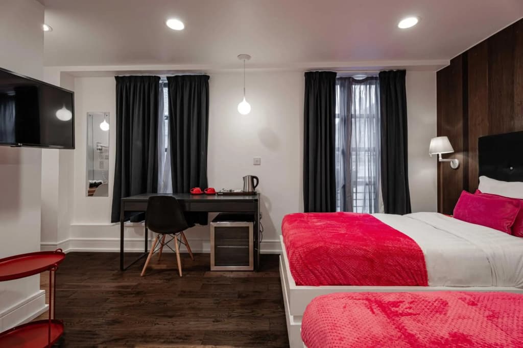 The Whitechapel - photo 16