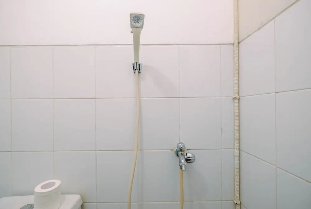 Minimalist and Cozy 2BR Apartment at Kalibata City Residence - photo 7