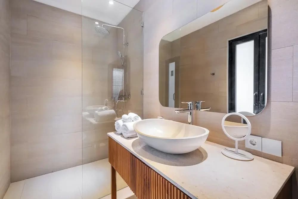 Oasis Residences - Serene Sanur Sanctuary, Modern Comfort Meets Nature - photo 7