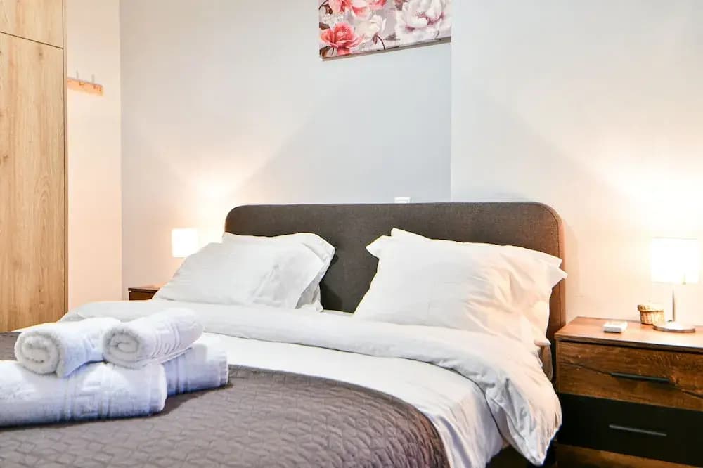 Serene n modern renovated flat - photo 6
