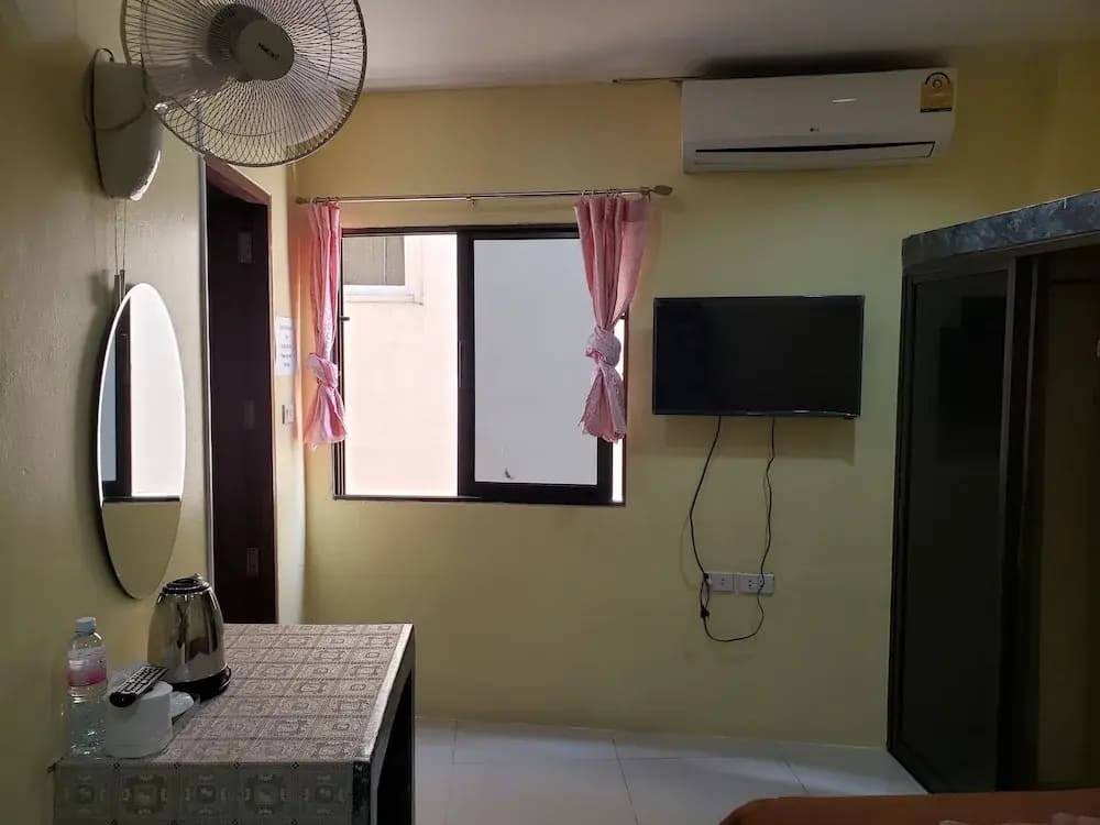 TBD Hotel Pattaya - photo 2