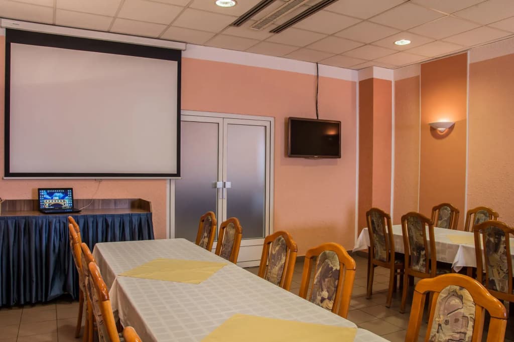 Homoky Hotels Bestline Hotel - photo 16