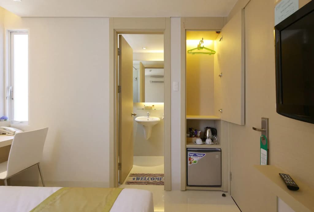 Green Peace Hotel - photo 5
