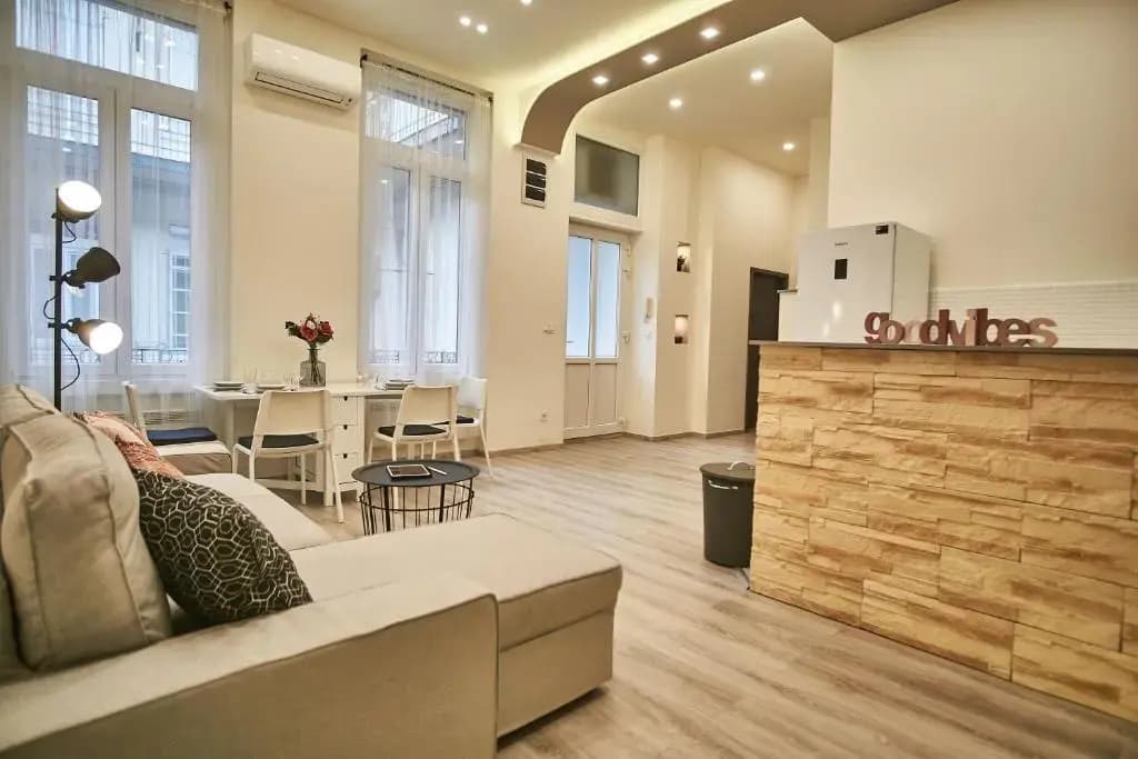 F4 Design Apartment- Budapest - photo 1