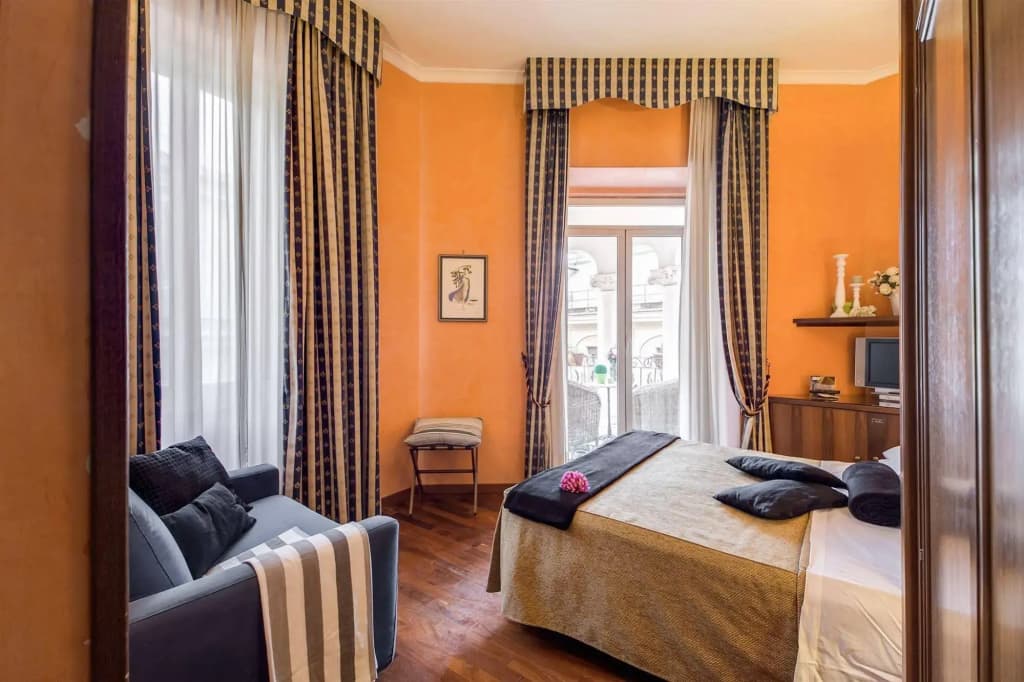 Hotel Le Petit - photo 3