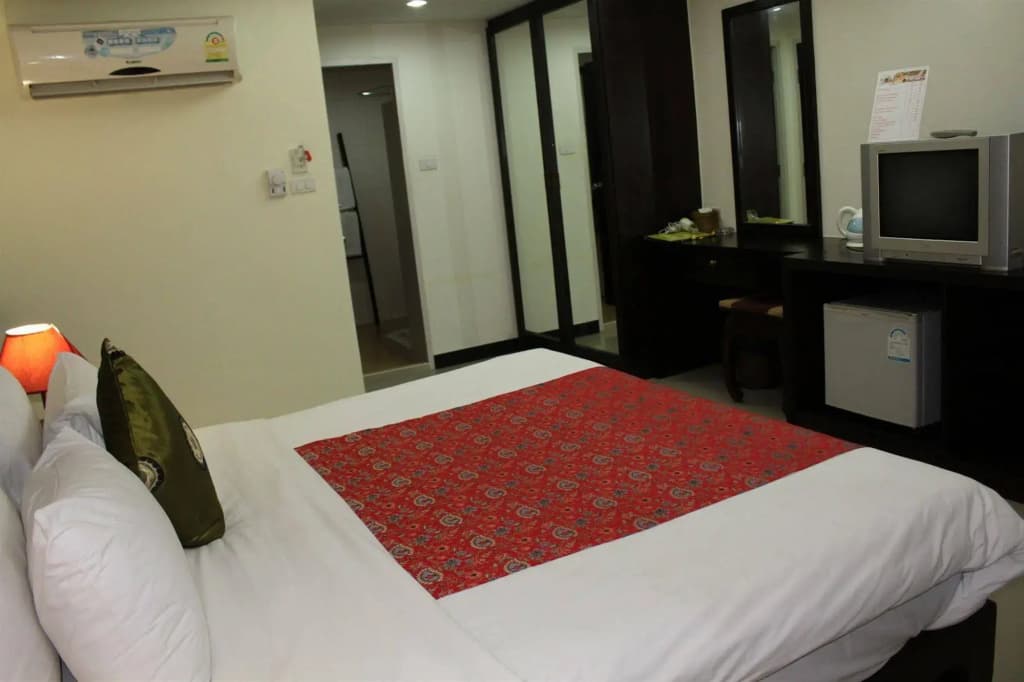 At Phuket Inn Patong Beach - photo 2
