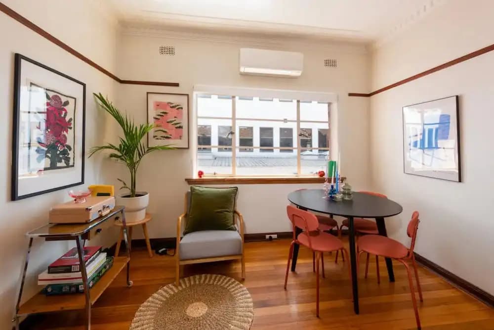 Charming Art Deco Unit in East Melbourne - photo 8