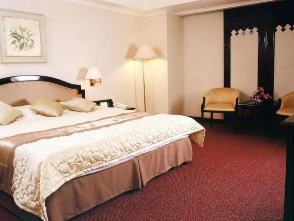 Grand Cempaka Business Hotel - photo 5