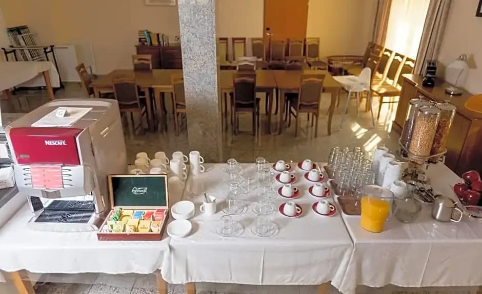 Hotel Breitenlee - photo 19