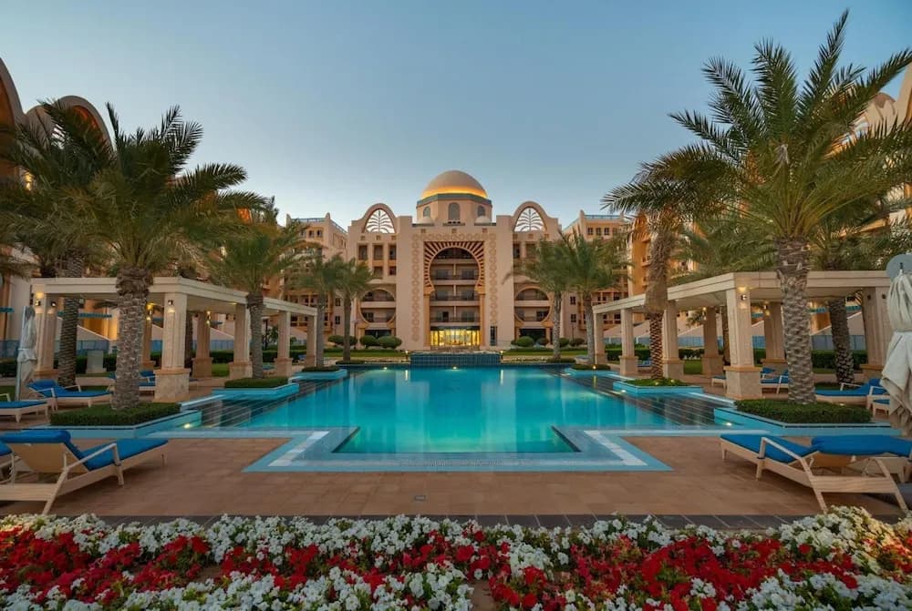 2BD 2 5BA Superior Apt With Pool Gym Beach Access - photo 15