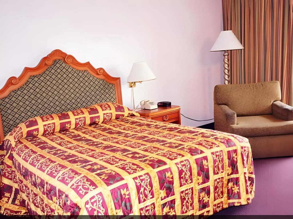 Valley Inn - photo 35