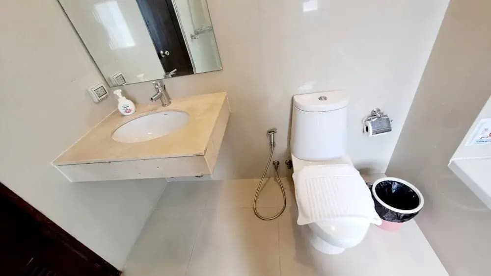 5C - 2 Bedroom Downtown Apartment With Shared Pool - photo 9