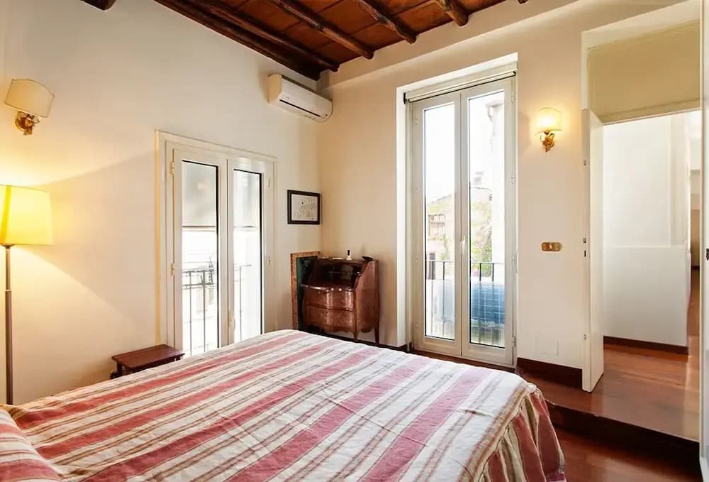 Clock Terrace House - FromHometoRome - photo 6