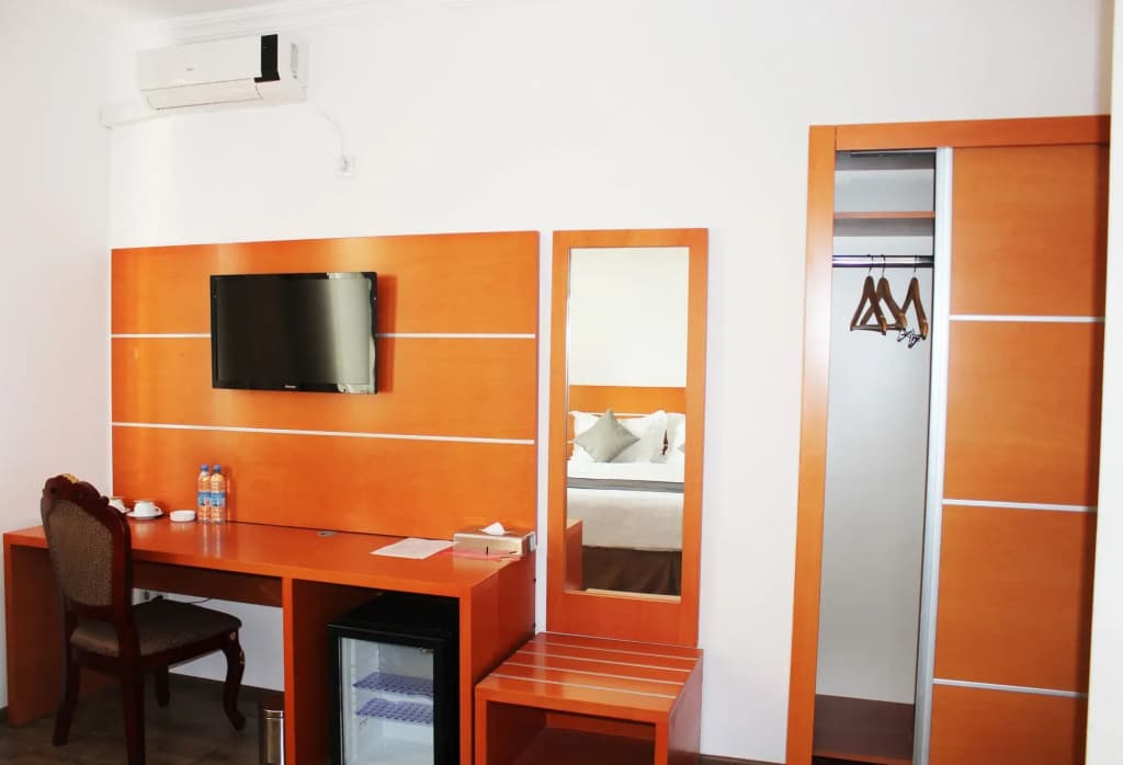 Dormitory Hualing Tbilisi Hotel - photo 5