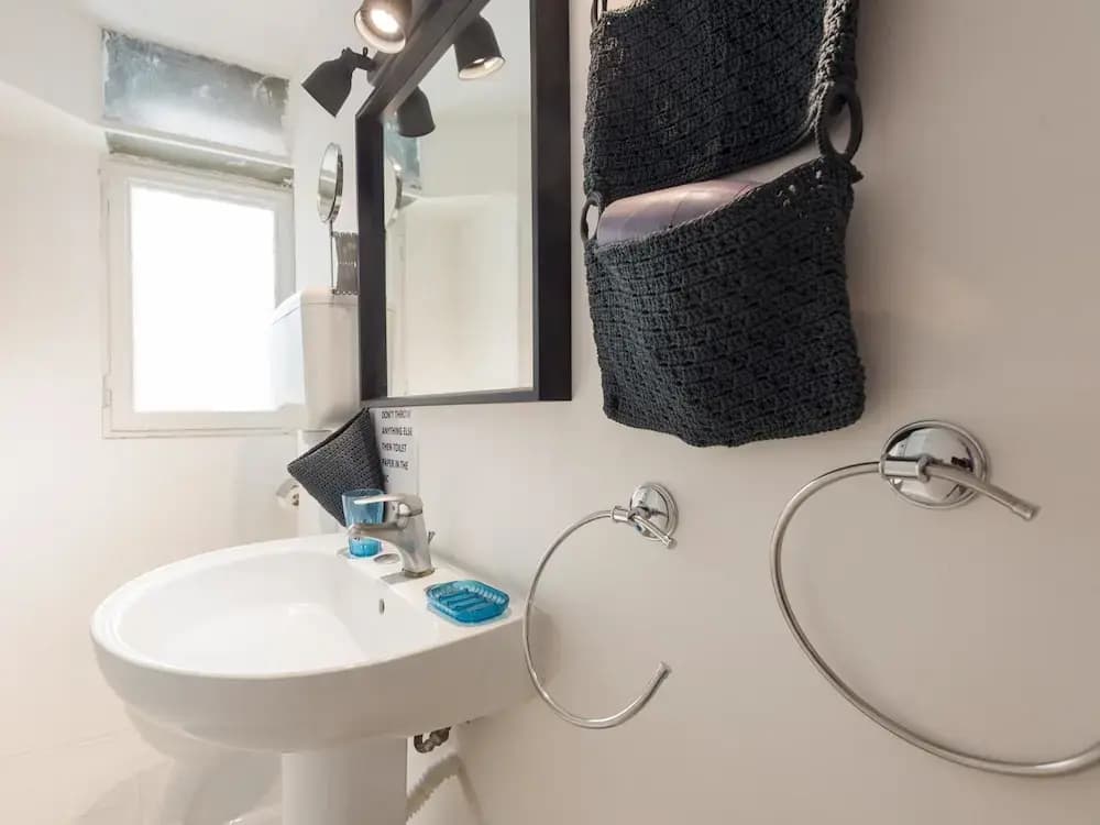 Bdb Flats By The Spanish Steps - photo 8