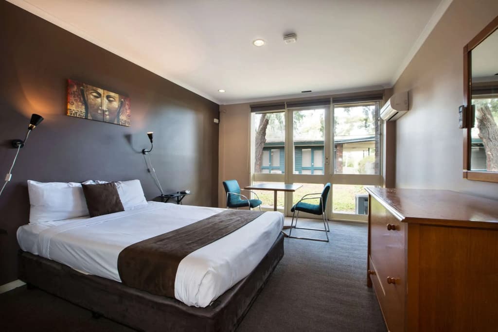 Burvale Hotel - photo 3