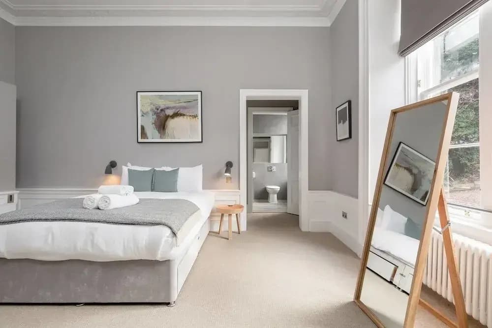 Torphichen Street 5 Star Luxury Apartment - photo 3