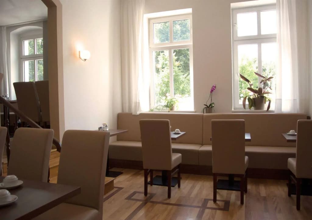 Gold Hotel - photo 16