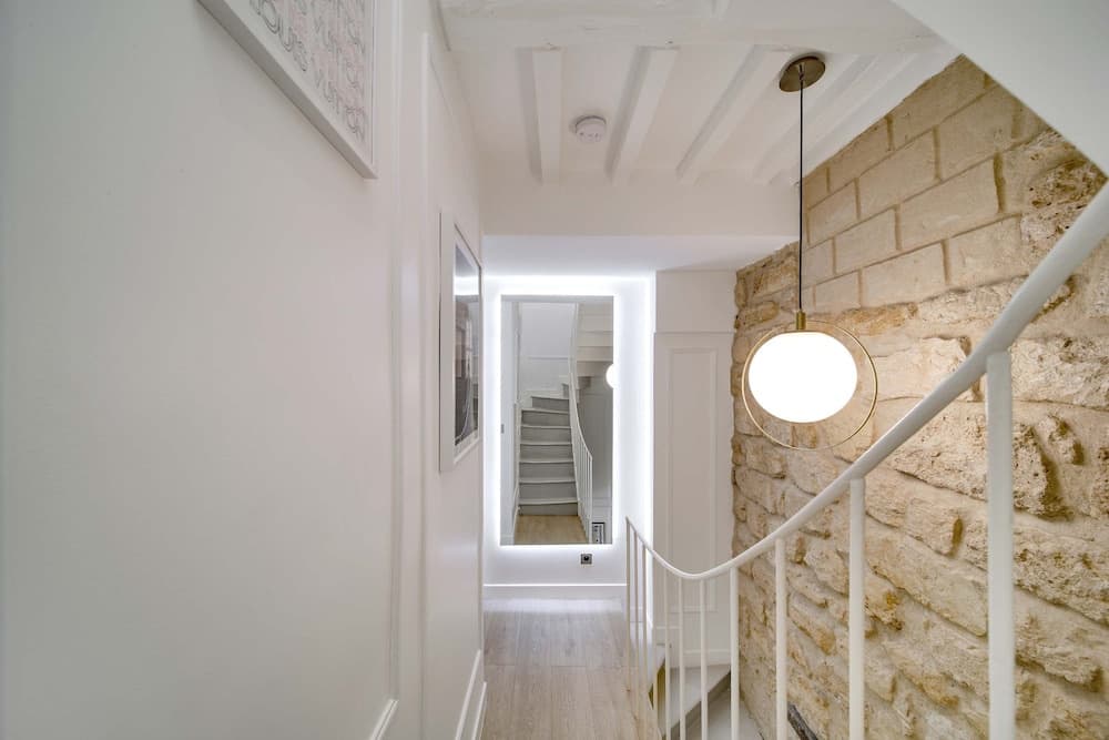 Historical House in the Heart of Paris - 5 - photo 38