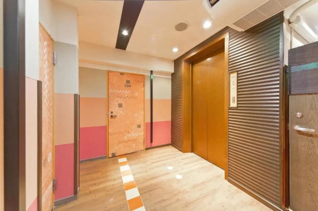 International Hotel Kabukicho - photo 11